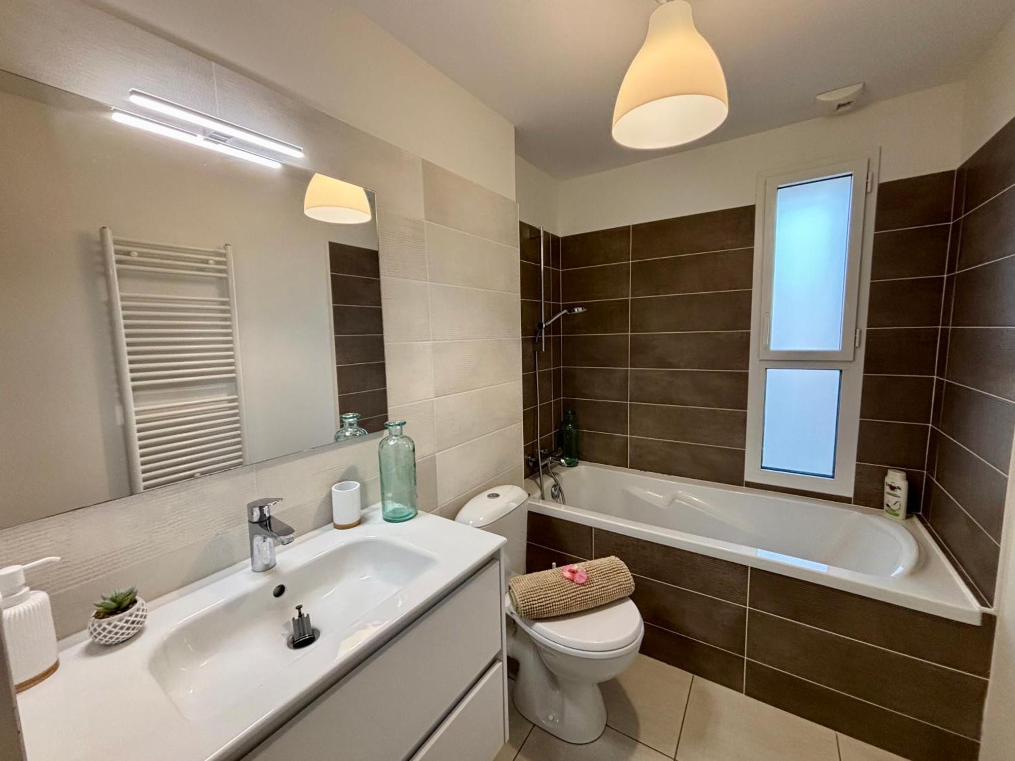 Maison contemporaine refaite à neuf - À 50M de l'océan Ploemeur Esterno foto